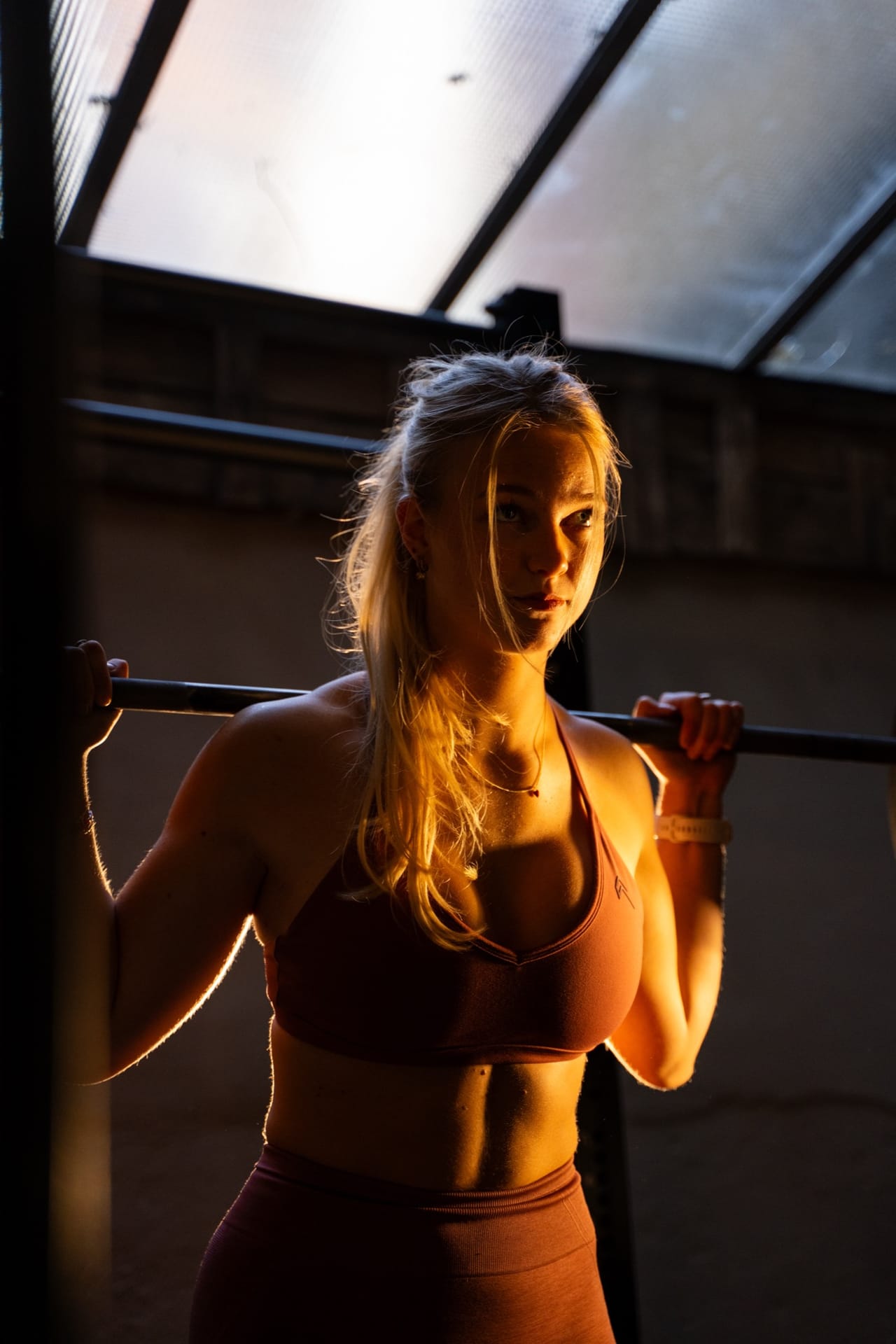 Barbell training onder de skylight bij SculptClub